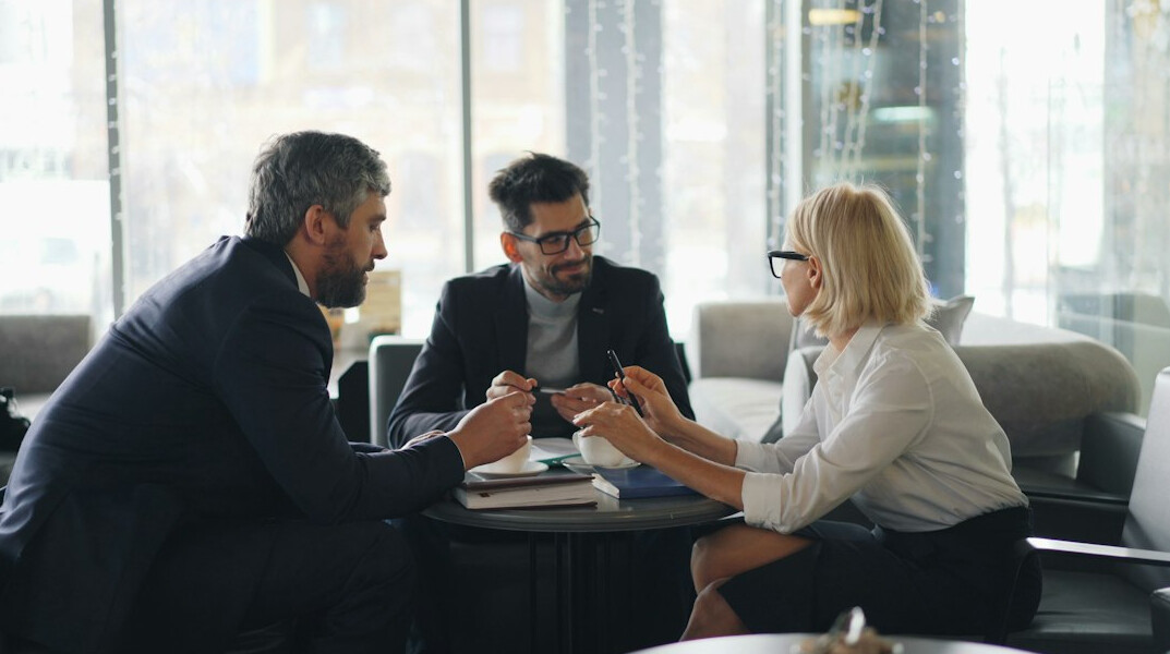 business team planning meeting