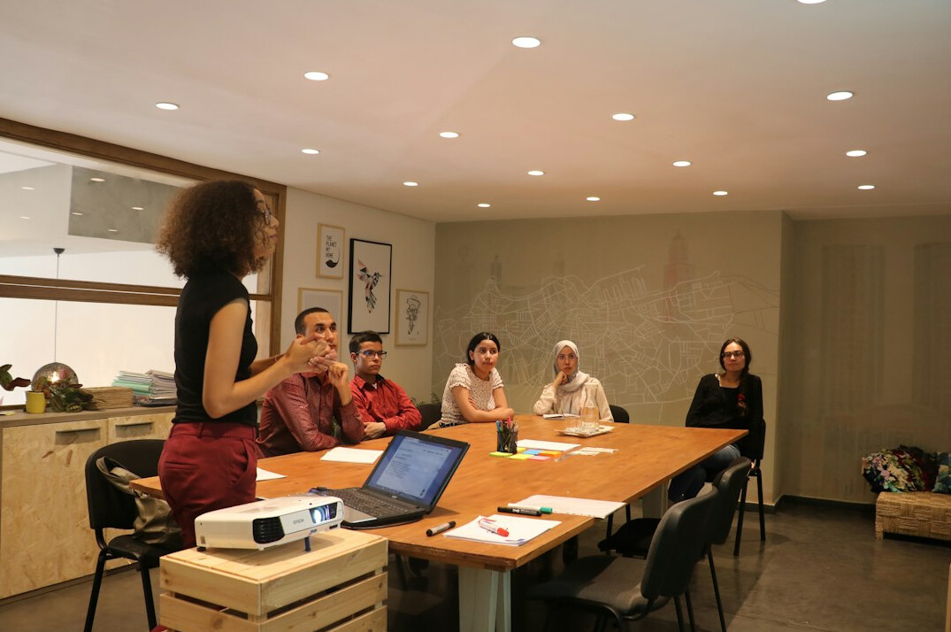 trainer leading workshop